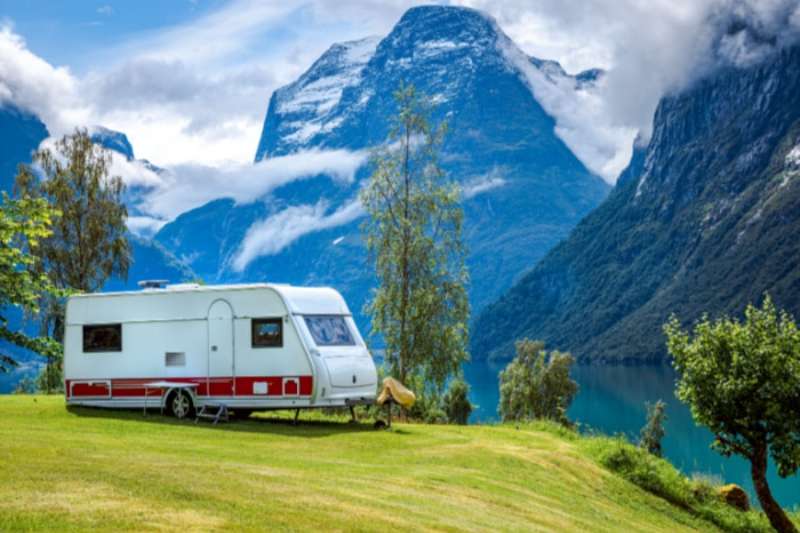 Why NOW is the Time to Invest in RV & Boat Storage